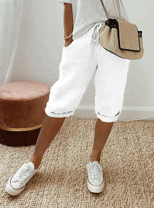 Niki | Linen Capri Pants